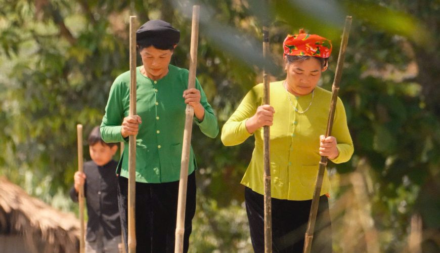 Trải nghiệm đi cà kheo – bước chân chạm vào ký ức Nghĩa Đô